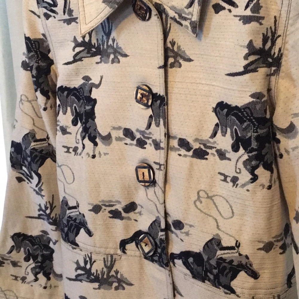 Jacket - Picture 3 of 5